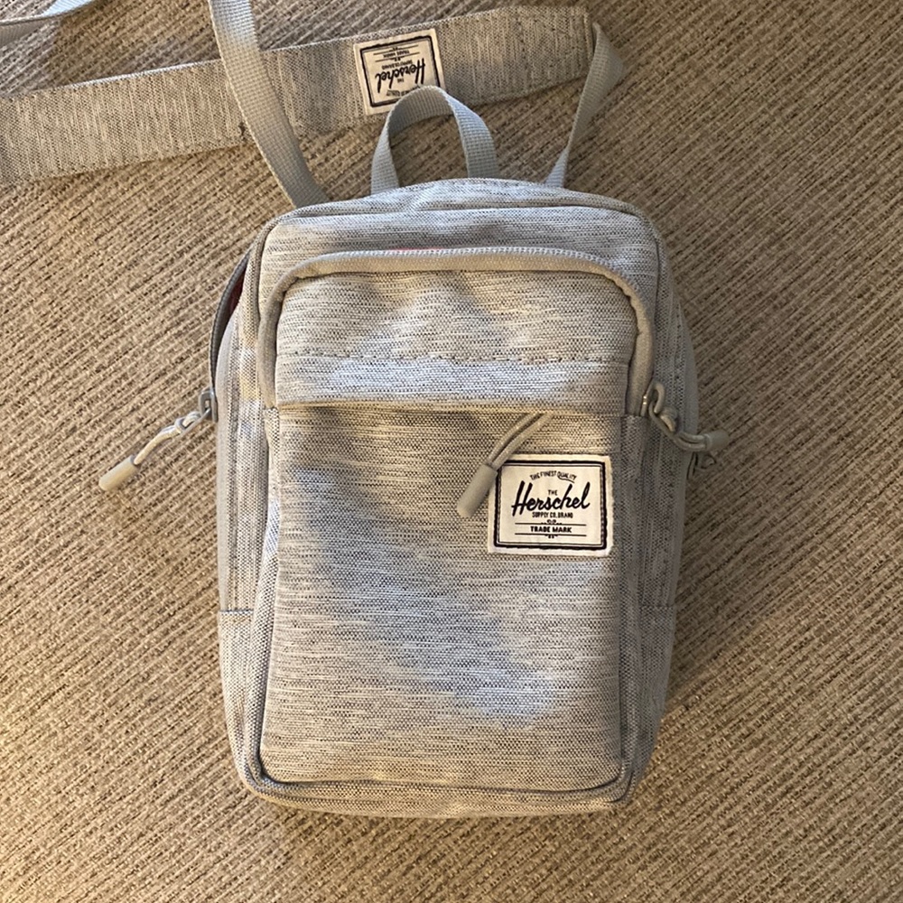 Herschel sling bag
